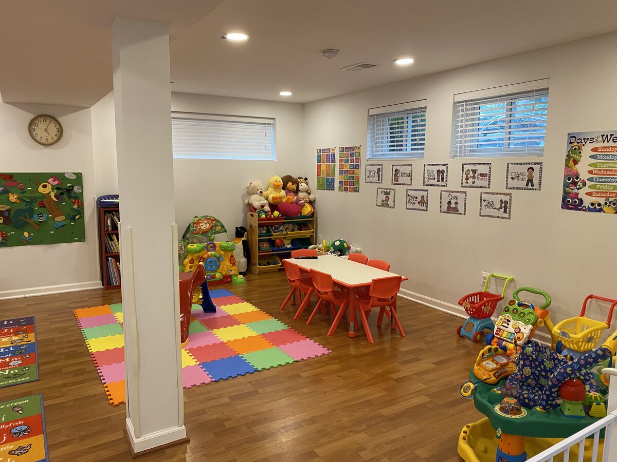 Happy kids at Nini Daycare Burke Virginia